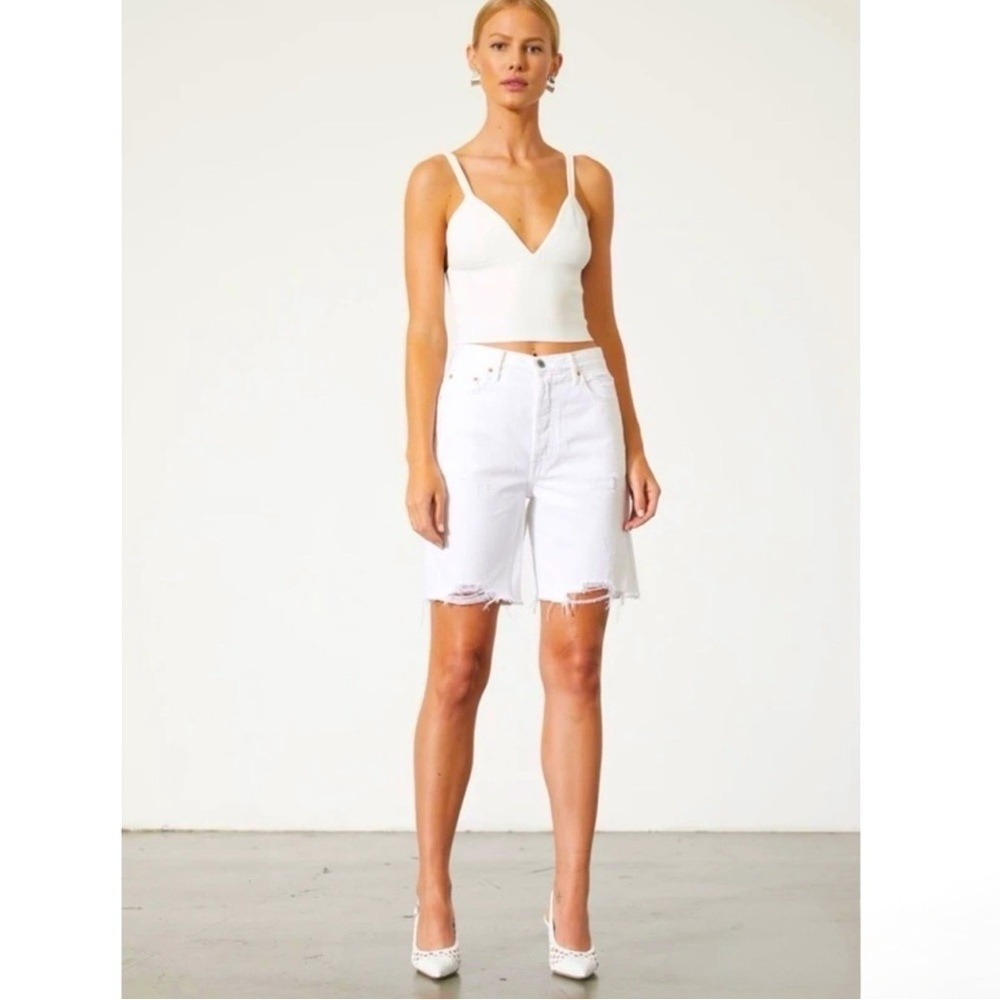 NWOT REVOLVE GRLFRND Beverly Distressed Bermuda Shorts White 27
